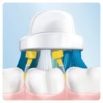 Oral-B Floss Action Toothbrush Heads - Image 3